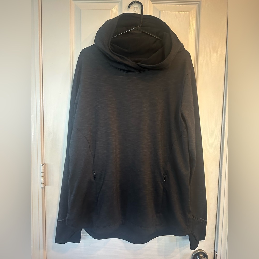 Women’s Hooded Pullover Top - Black